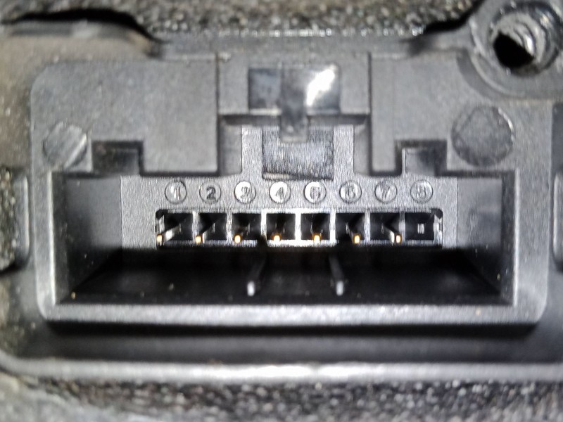 Recambio de cerradura puerta delantera derecha para skoda superb iii station wagon (3v5) 2.0 tdi referencia OEM IAM    Recambio de cerradura puerta delantera derecha para skoda superb iii station wagon (3v5) 2.0 tdi referencia OEM IAM