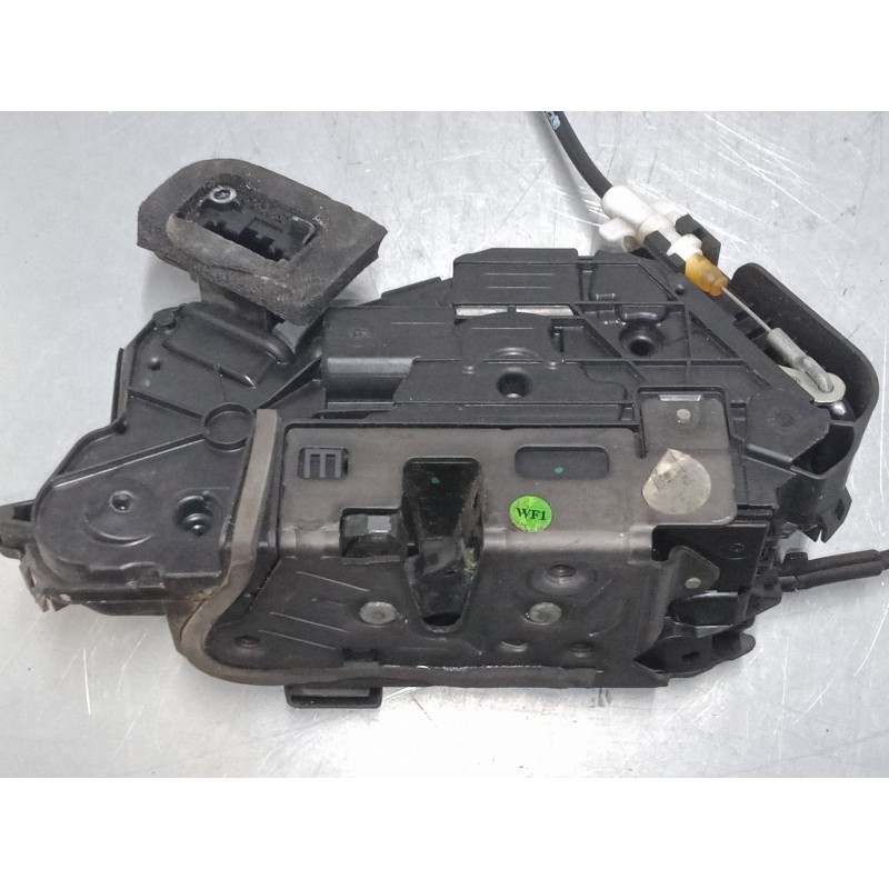 Recambio de cerradura puerta delantera izquierda para skoda superb iii station wagon (3v5) 2.0 tdi referencia OEM IAM    Recambio de cerradura puerta delantera izquierda para skoda superb iii station wagon (3v5) 2.0 tdi referencia OEM IAM