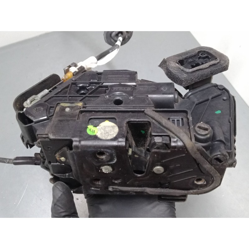 Recambio de cerradura puerta trasera derecha para skoda superb iii station wagon (3v5) 2.0 tdi referencia OEM IAM    Recambio de cerradura puerta trasera derecha para skoda superb iii station wagon (3v5) 2.0 tdi referencia OEM IAM