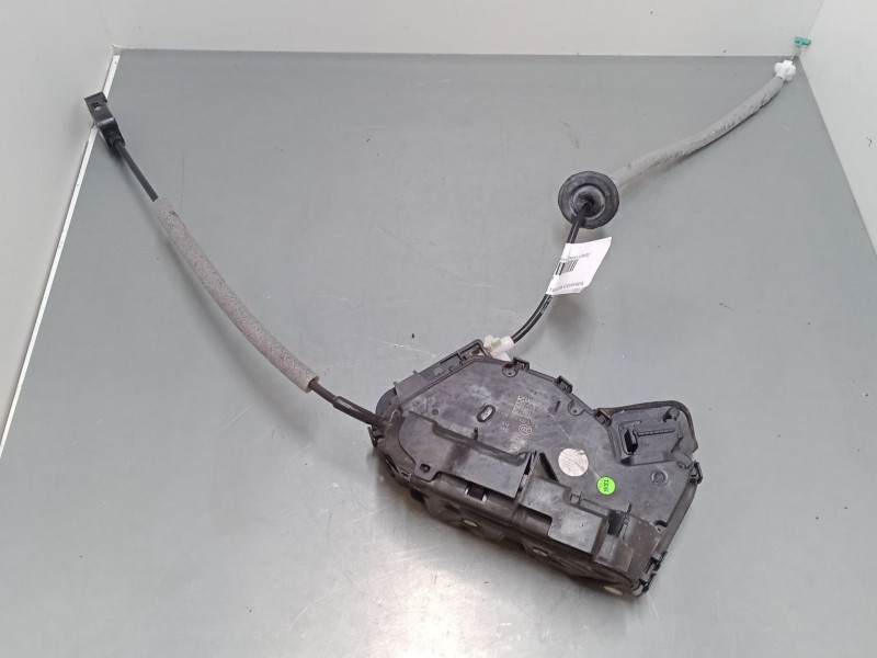 Recambio de cerradura puerta trasera izquierda para skoda superb iii station wagon (3v5) 2.0 tdi referencia OEM IAM    Recambio de cerradura puerta trasera izquierda para skoda superb iii station wagon (3v5) 2.0 tdi referencia OEM IAM