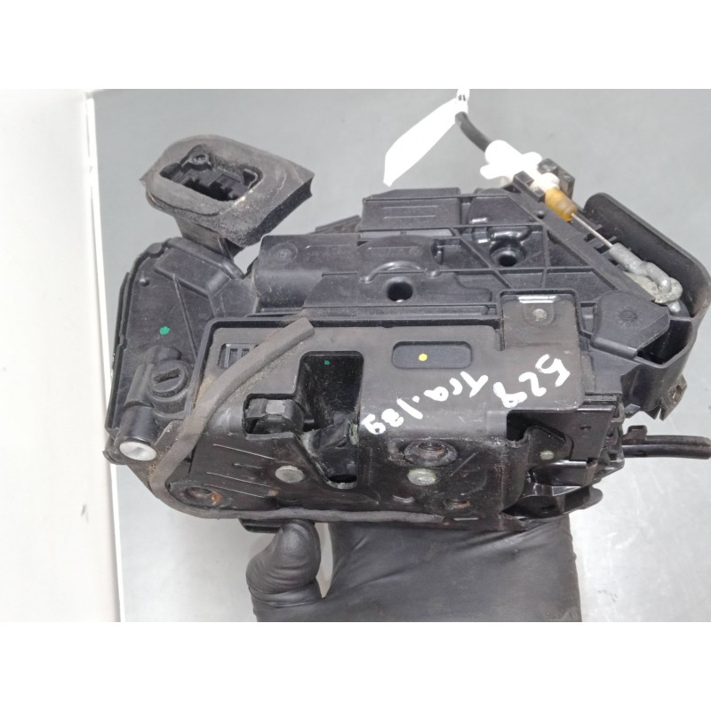 Recambio de cerradura puerta trasera izquierda para skoda superb iii station wagon (3v5) 2.0 tdi referencia OEM IAM    Recambio de cerradura puerta trasera izquierda para skoda superb iii station wagon (3v5) 2.0 tdi referencia OEM IAM