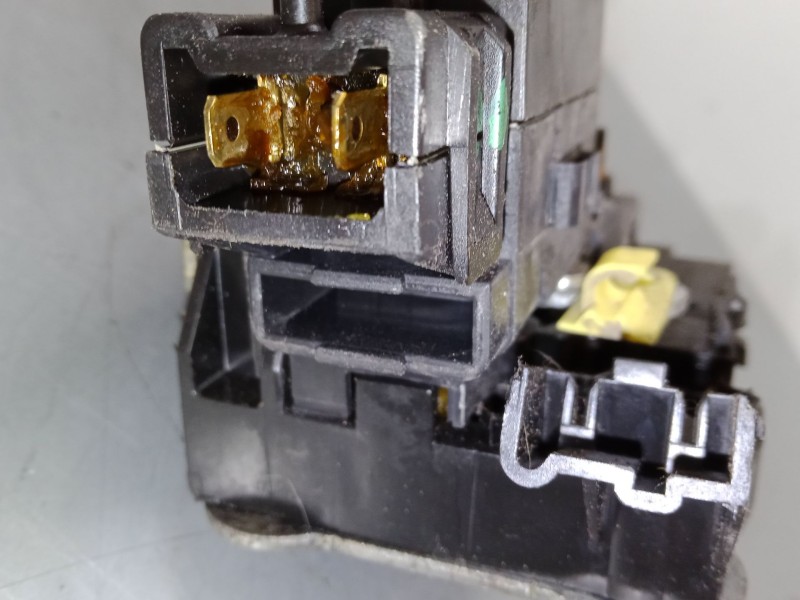 Recambio de cerradura puerta trasera izquierda para dacia lodgy (js_) 1.5 dci referencia OEM IAM    Recambio de cerradura puerta trasera izquierda para dacia lodgy (js_) 1.5 dci referencia OEM IAM