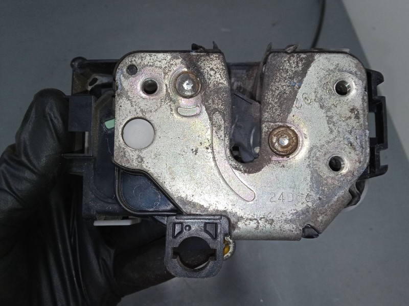 Recambio de cerradura puerta delantera derecha para fiat panda / panda classic (169_) 1.4 (169axe1b) referencia OEM IAM    Recambio de cerradura puerta delantera derecha para fiat panda / panda classic (169_) 1.4 (169axe1b) referencia OEM IAM