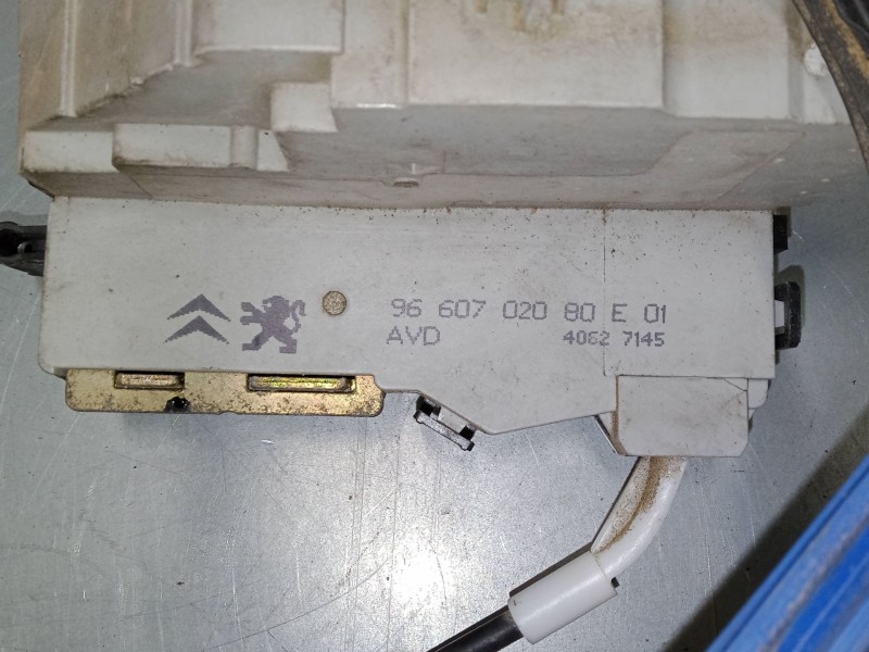 Recambio de cerradura puerta delantera izquierda para peugeot 407 coupé (6c_) 2.2 16v referencia OEM IAM    Recambio de cerradura puerta delantera izquierda para peugeot 407 coupé (6c_) 2.2 16v referencia OEM IAM