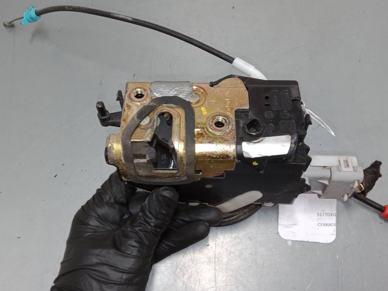 Recambio de cerradura puerta delantera izquierda para peugeot 407 coupé (6c_) 2.2 16v referencia OEM IAM    Recambio de cerradura puerta delantera izquierda para peugeot 407 coupé (6c_) 2.2 16v referencia OEM IAM