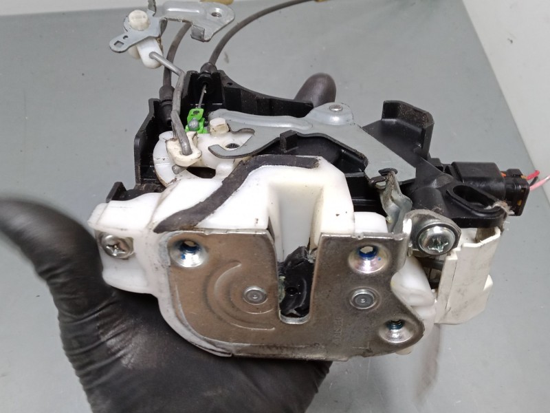 Recambio de cerradura puerta delantera izquierda para mitsubishi lancer viii (cy_a, cz_a) 1.5 referencia OEM IAM   