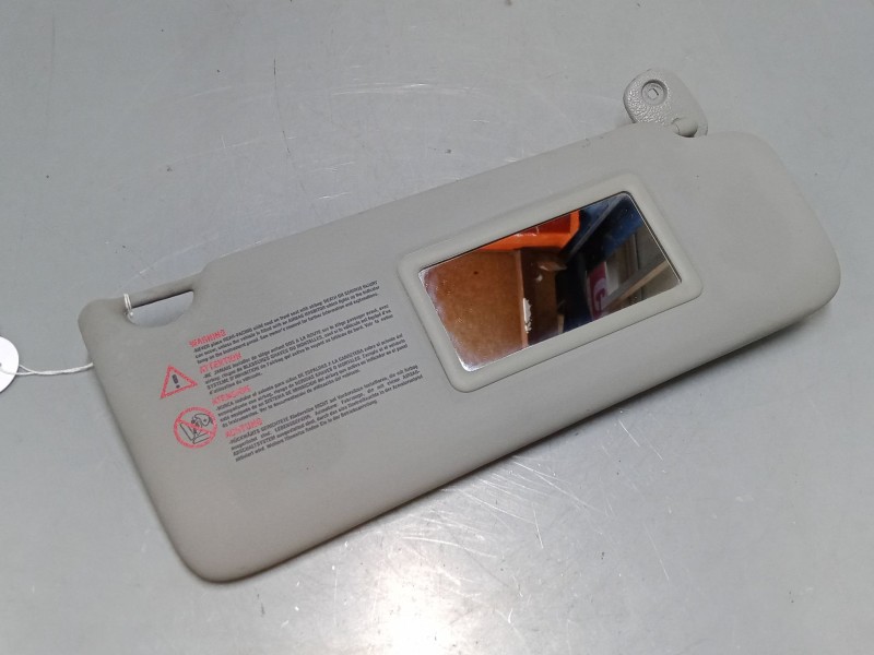 Recambio de parasol derecho para renault clio ii (bb_, cb_) 1.5 dci (b/cb08) referencia OEM IAM    Recambio de parasol derecho para renault clio ii (bb_, cb_) 1.5 dci (b/cb08) referencia OEM IAM