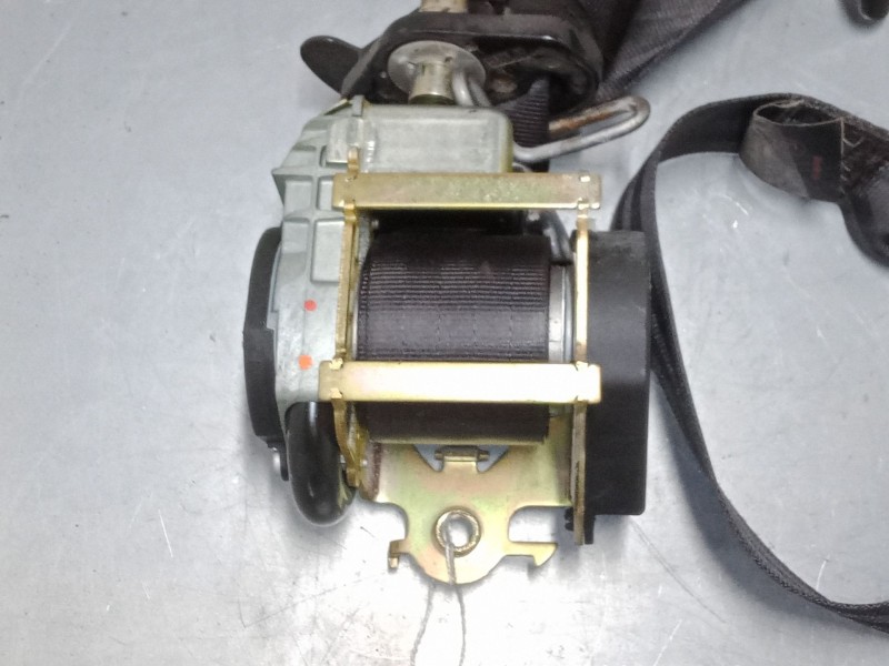 Recambio de cinturon seguridad delantero derecho para peugeot 407 (6d_) 1.6 hdi 110 (6d9hzc, 6d9hyc) referencia OEM IAM   