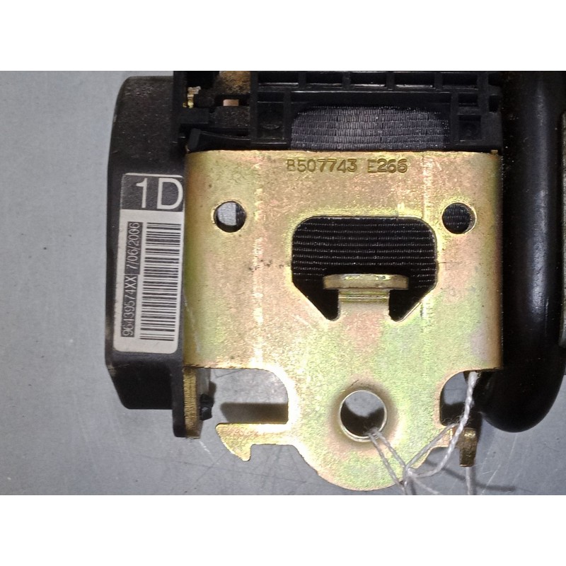 Recambio de cinturon seguridad delantero derecho para peugeot 407 (6d_) 1.6 hdi 110 (6d9hzc, 6d9hyc) referencia OEM IAM   