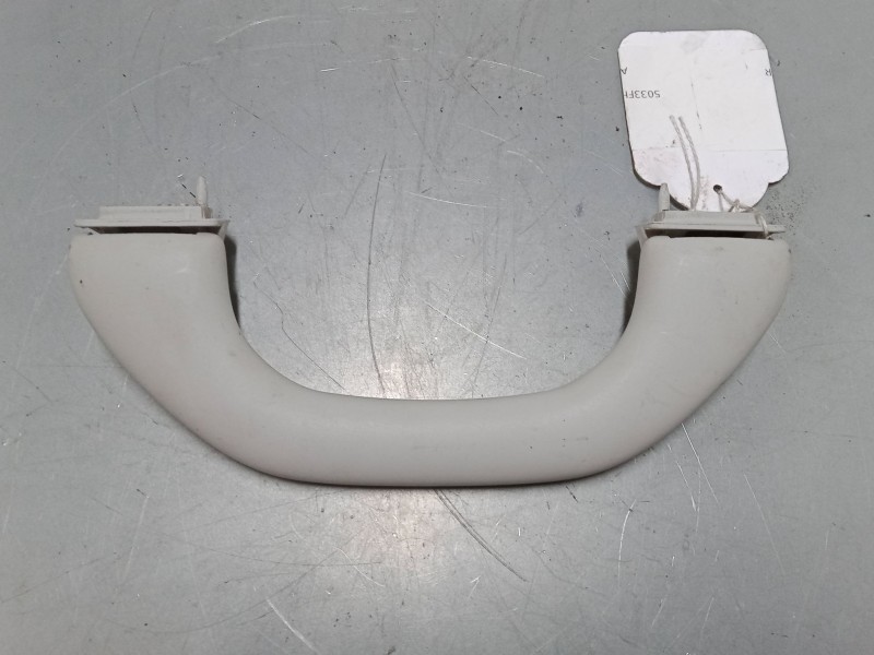 Recambio de asidero delantero izquierdo para volkswagen polo iv (9n_, 9a_) 1.4 16v referencia OEM IAM   