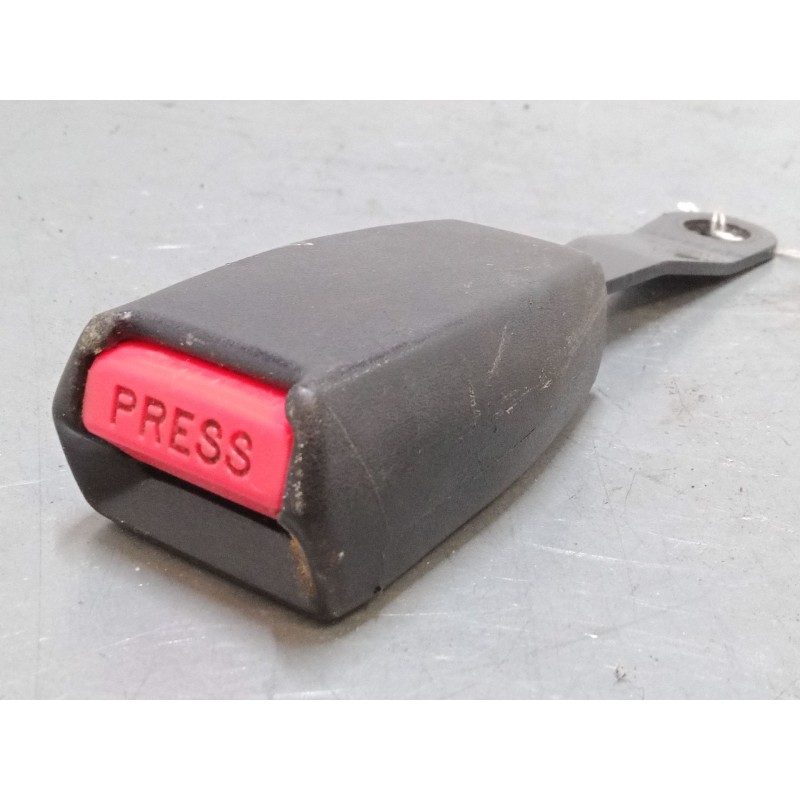 Recambio de anclaje cinturon delantero derecho para suzuki vitara cabrio (et, ta) 2.0 16v (ta51, sv420) referencia OEM IAM   