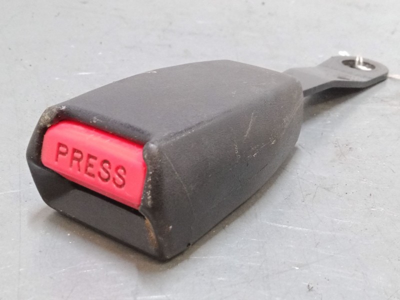 Recambio de anclaje cinturon delantero derecho para suzuki vitara cabrio (et, ta) 2.0 16v (ta51, sv420) referencia OEM IAM   