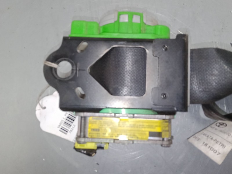 Recambio de cinturon seguridad delantero izquierdo para toyota yaris (_p9_) 1.4 d-4d (nlp90_) referencia OEM IAM    Recambio de cinturon seguridad delantero izquierdo para toyota yaris (_p9_) 1.4 d-4d (nlp90_) referencia OEM IAM