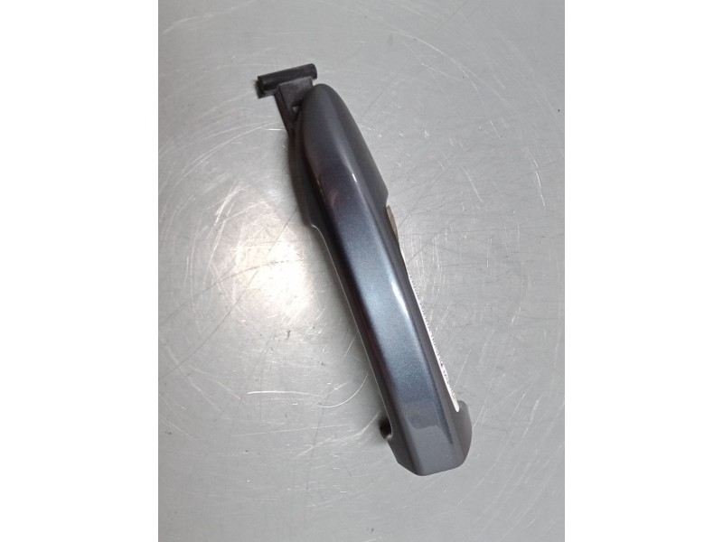 Recambio de maneta exterior puerta trasera izquierda para volkswagen passat b6 variant (3c5) 2.0 tdi referencia OEM IAM    Recambio de maneta exterior puerta trasera izquierda para volkswagen passat b6 variant (3c5) 2.0 tdi referencia OEM IAM