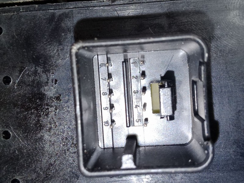 Recambio de mando elevalunas delantero izquierdo para seat leon (1p1) 1.9 tdi referencia OEM IAM 1K4 959857A   Recambio de mando elevalunas delantero izquierdo para seat leon (1p1) 1.9 tdi referencia OEM IAM 1K4 959857A