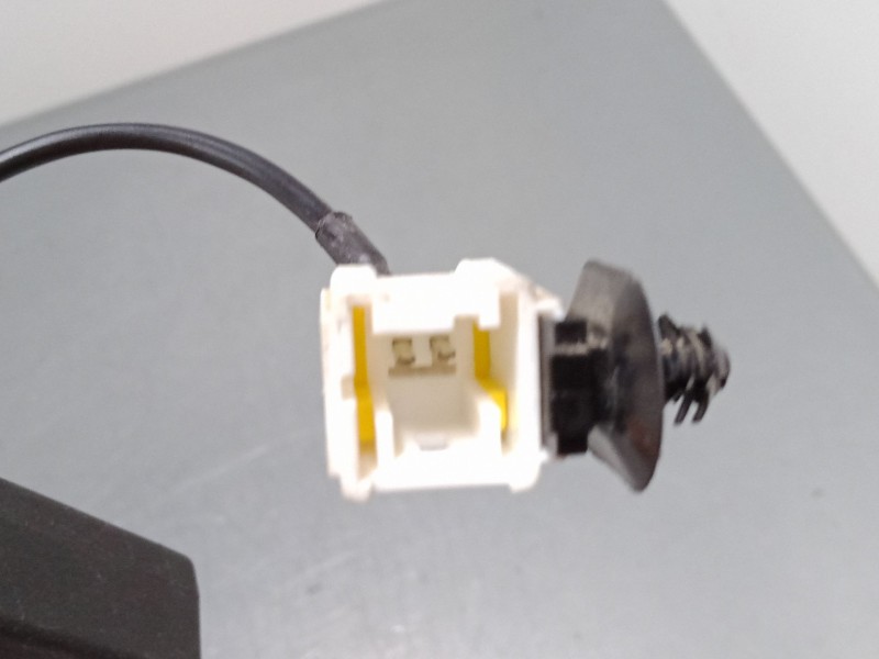 Recambio de anclaje cinturon delantero izquierdo para citroën c4 picasso i monospace (ud_) 1.8 i 16v referencia OEM IAM 96549728