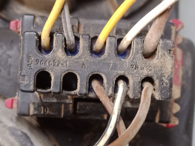 Recambio de faro izquierdo para opel combo tour 1.7 dti 16v referencia OEM IAM    Recambio de faro izquierdo para opel combo tour 1.7 dti 16v referencia OEM IAM