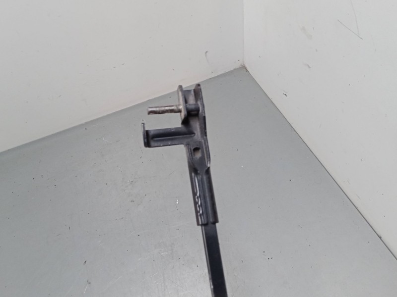 Recambio de brazo limpia delantero derecho para volvo v50 (545) 2.4 referencia OEM IAM   