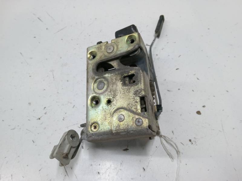 CERRADURA PUERTA DELANTERA DERECHA 