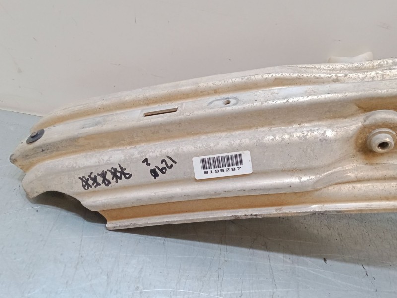 Recambio de refuerzo paragolpes delantero para bmw 3 (e46) 316 i referencia OEM IAM    Recambio de refuerzo paragolpes delantero para bmw 3 (e46) 316 i referencia OEM IAM