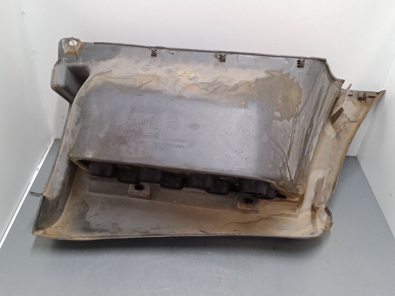 Recambio de estribo derecho para nissan cabstar e (tl_, vl_) 105.35, 110.35, 110.45 (tl0) referencia OEM IAM RH76478F3900  