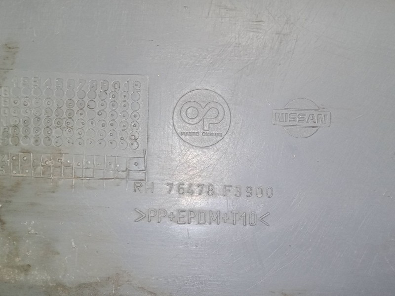 Recambio de estribo derecho para nissan cabstar e (tl_, vl_) 105.35, 110.35, 110.45 (tl0) referencia OEM IAM RH76478F3900  