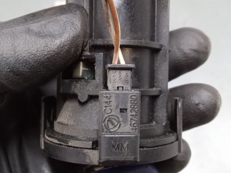 Recambio de clausor para fiat stilo van (192_) 1.9 jtd (192dxe1a) referencia OEM IAM 61001500   Recambio de clausor para fiat stilo van (192_) 1.9 jtd (192dxe1a) referencia OEM IAM 61001500