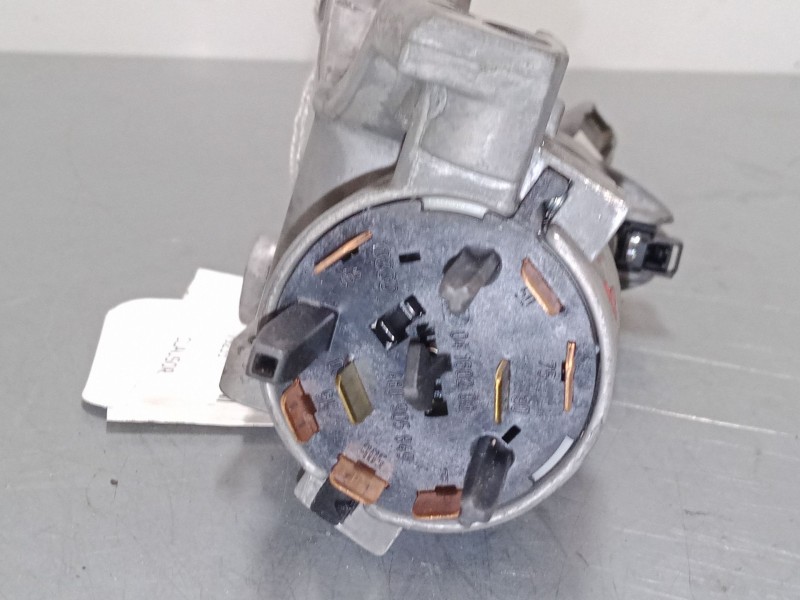 Recambio de clausor para audi a4 b6 (8e2) 2.0 referencia OEM IAM 4B0905851B   Recambio de clausor para audi a4 b6 (8e2) 2.0 referencia OEM IAM 4B0905851B