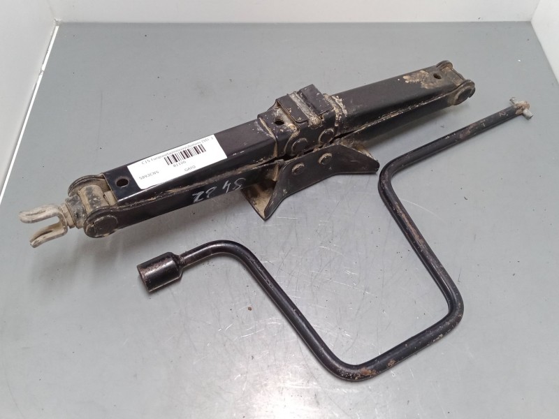 Recambio de gato para citroën c15 furgoneta/monovolumen (vd_) 1.9 d referencia OEM IAM    Recambio de gato para citroën c15 furgoneta/monovolumen (vd_) 1.9 d referencia OEM IAM