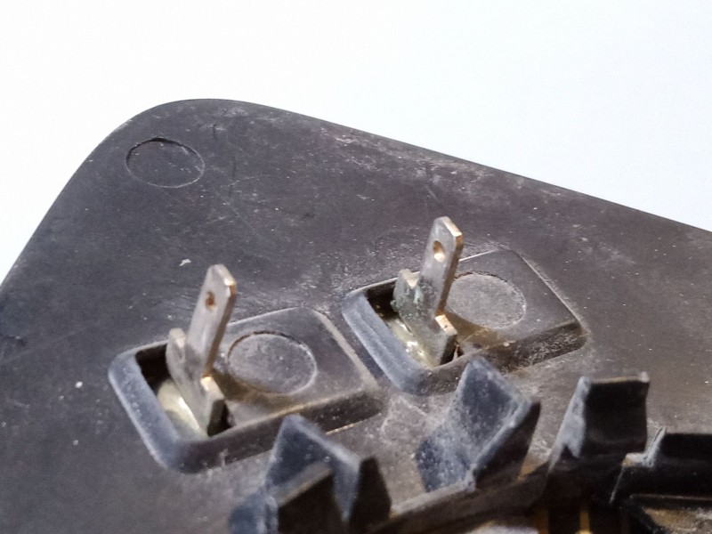 Recambio de cristal retrovisor derecho para ford tourneo connect 1.8 tdci referencia OEM IAM CP6805000  