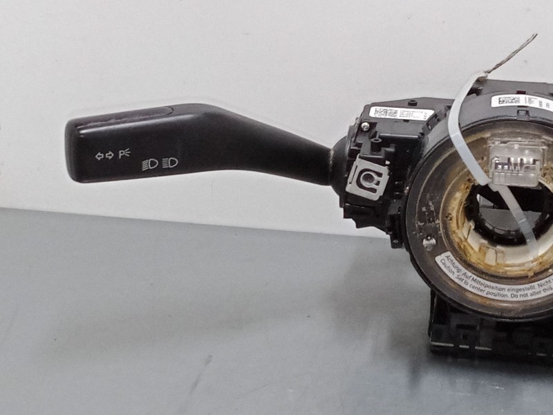 Recambio de mando luces para seat leon (1p1) 1.9 tdi referencia OEM IAM    Recambio de mando luces para seat leon (1p1) 1.9 tdi referencia OEM IAM