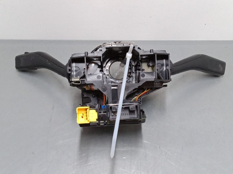 Recambio de mando luces para seat leon (1p1) 1.9 tdi referencia OEM IAM    Recambio de mando luces para seat leon (1p1) 1.9 tdi referencia OEM IAM