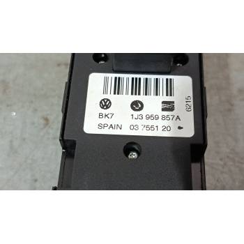 MANDO ELEVALUNAS DELANTERO IZQUIERDO 03755120 