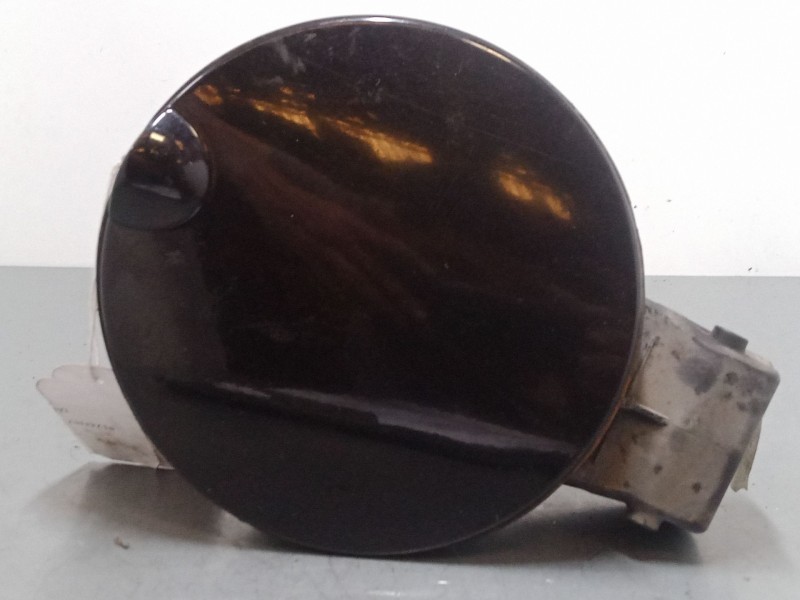 Recambio de tapa exterior combustible para seat leon (1p1) 1.9 tdi referencia OEM IAM 1K0010947C   Recambio de tapa exterior combustible para seat leon (1p1) 1.9 tdi referencia OEM IAM 1K0010947C