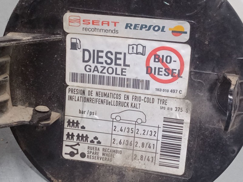Recambio de tapa exterior combustible para seat leon (1p1) 1.9 tdi referencia OEM IAM 1K0010947C   Recambio de tapa exterior combustible para seat leon (1p1) 1.9 tdi referencia OEM IAM 1K0010947C
