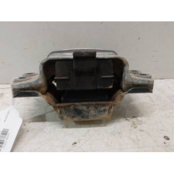 SOPORTE MOTOR IZQUIERDO 