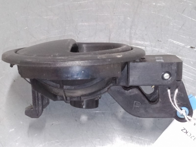 Recambio de maneta interior puerta trasera derecha para daewoo kalos (klas) 1.2 referencia OEM IAM   
