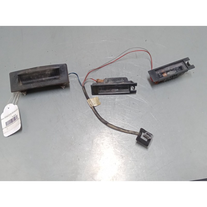 Recambio de maneta exterior electrica porton para opel zafira b furgoneta/monovolumen (a05) 1.9 cdti van (m75) referencia OEM IA