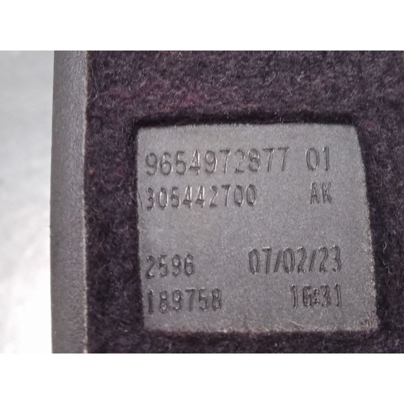 Recambio de anclaje cinturon delantero derecho para citroën c4 picasso i monospace (ud_) 1.8 i 16v referencia OEM IAM 9654972877