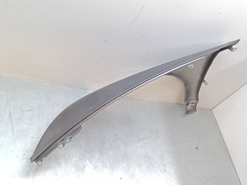 Recambio de aleta delantera derecha para volvo v50 (545) 2.0 d referencia OEM IAM    Recambio de aleta delantera derecha para volvo v50 (545) 2.0 d referencia OEM IAM