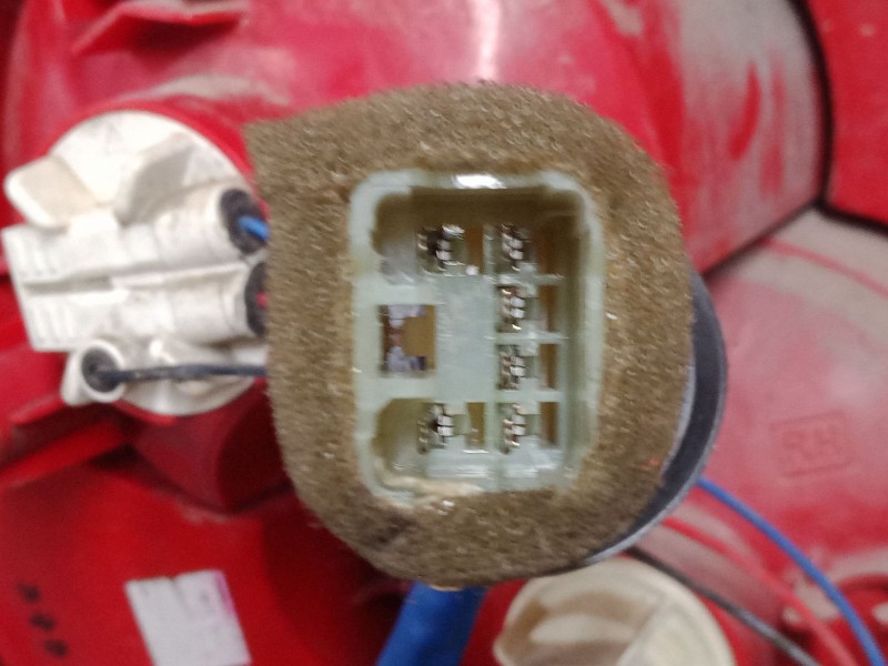 Recambio de piloto trasero izquierdo para chevrolet aveo / kalos hatchback (t200) 1.2 referencia OEM IAM   