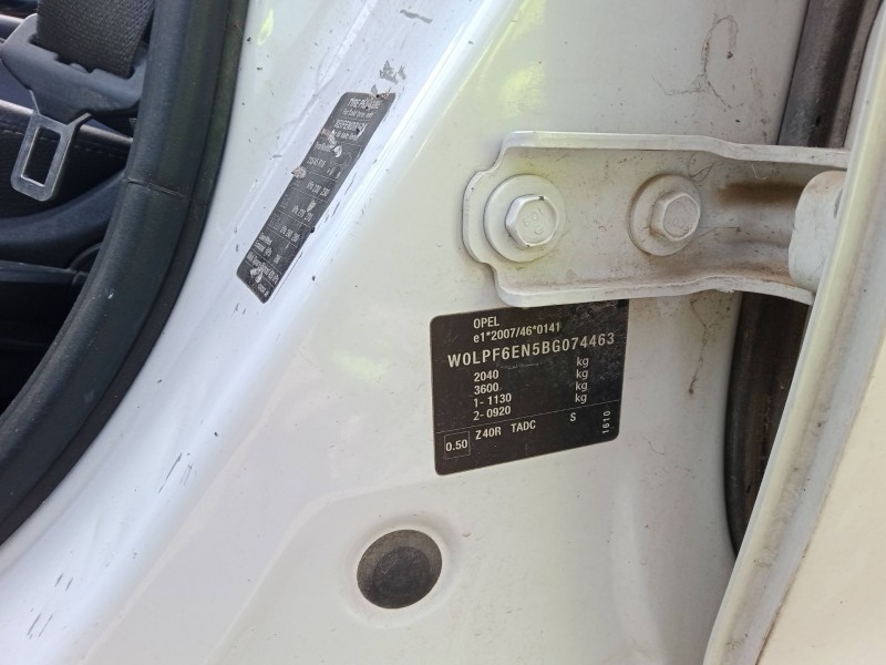 opel astra j (p10) del año 2011