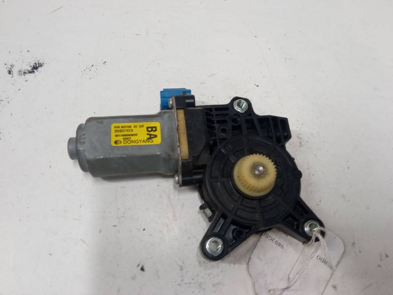 MOTOR ELEVALUNA DELANTERO IZQUIERDO 