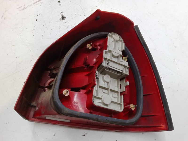 Recambio de piloto trasero izquierdo para audi a3 (8l1) 1.9 tdi referencia OEM IAM   