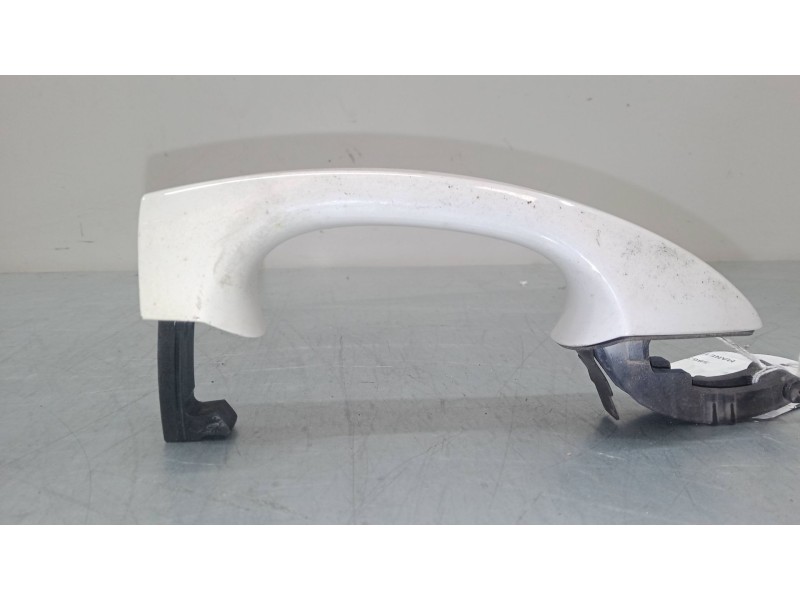 Recambio de maneta exterior puerta delantera izquierda para skoda superb iii station wagon (3v5) 2.0 tdi referencia OEM IAM   