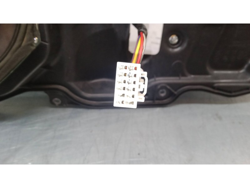 Recambio de elevalunas electrico delantero derecho para mazda 3 (bk) 1.6 di turbo referencia OEM IAM    Recambio de elevalunas electrico delantero derecho para mazda 3 (bk) 1.6 di turbo referencia OEM IAM