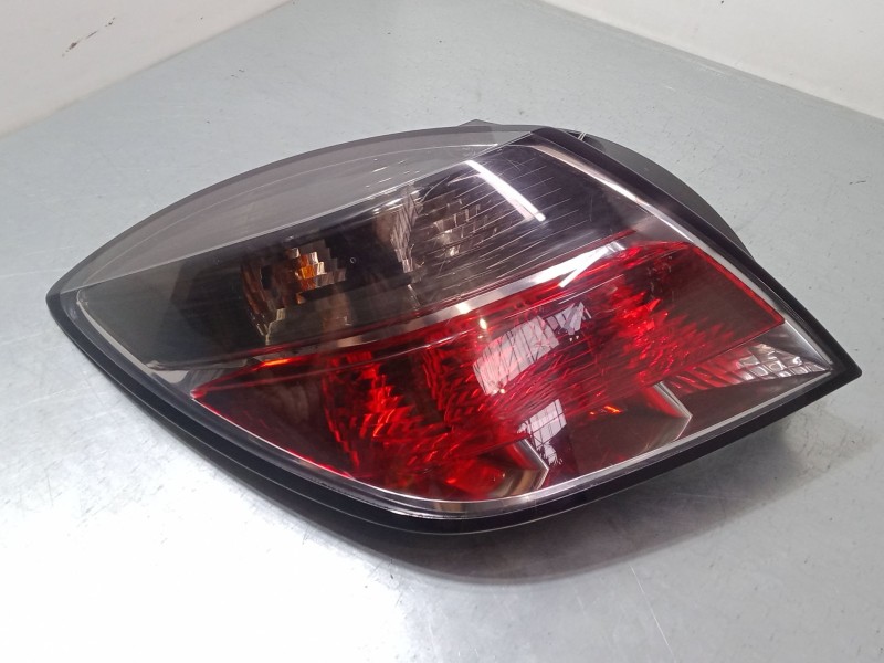 Recambio de piloto trasero izquierdo para opel astra h gtc (a04) 1.7 cdti (l08) referencia OEM IAM   