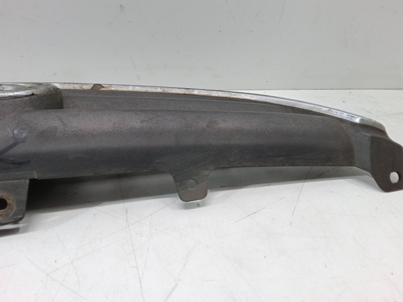 Recambio de rejillas capo para toyota avensis (_t22_) 1.6 vvt-i (zzt220_) referencia OEM IAM   