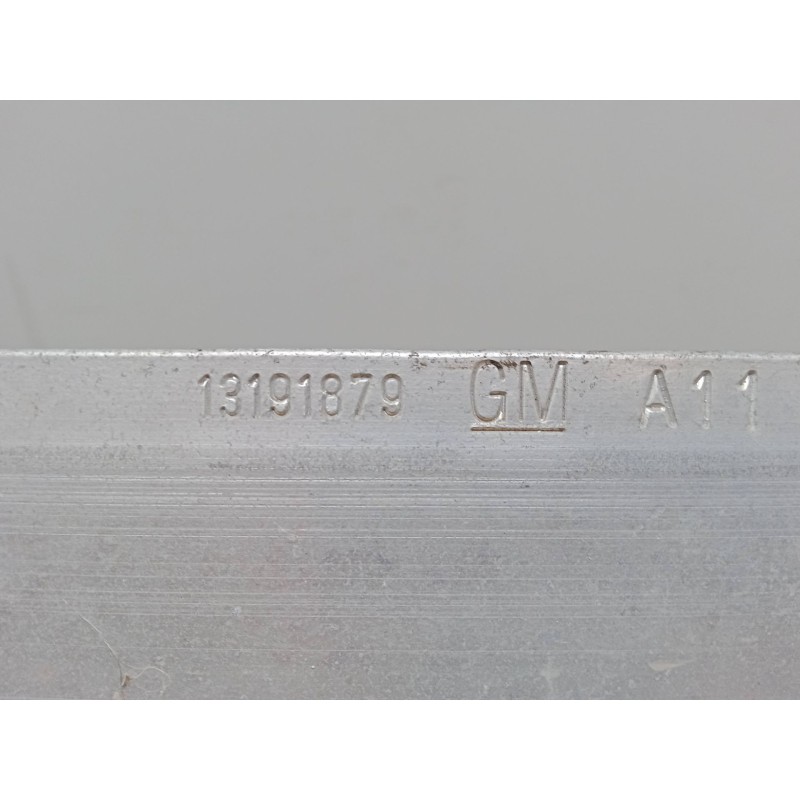 Recambio de refuerzo paragolpes delantero para opel corsa d (s07) 1.4 (l08, l68) referencia OEM IAM 13191879  