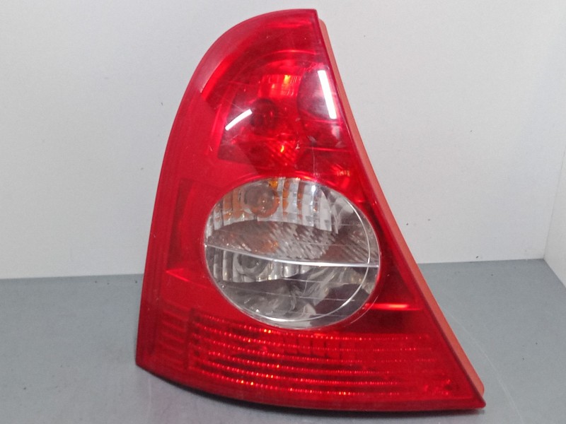 Recambio de piloto trasero izquierdo para renault clio ii (bb_, cb_) 1.5 dci (b/cb08) referencia OEM IAM 8200071413  